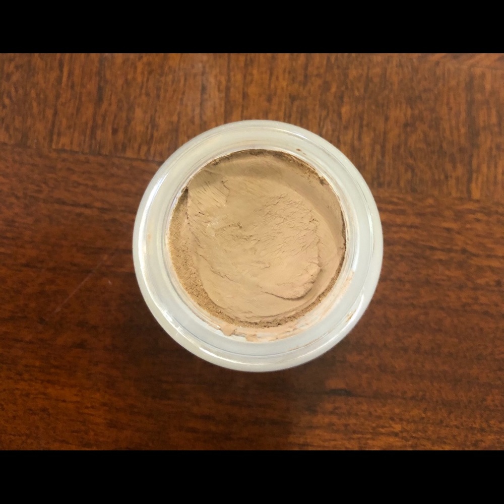 Younique Eye Shadow Grateful